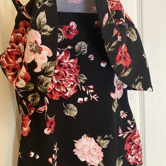 Floral Fitted Casual Cocktail Day Dress - Picture 4 of 11